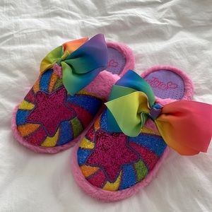 Jojo siwa slippers size 13-1